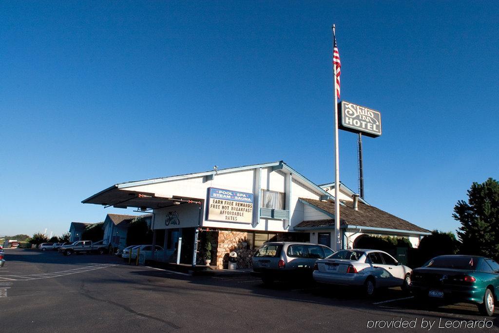 Nampa Inn & Suites Exteriör bild